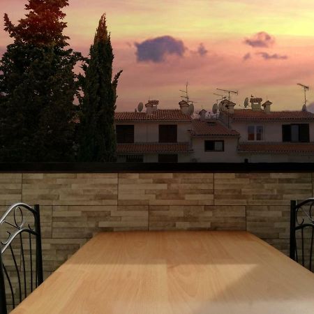 פורץ Nokturno Apartment, Self Check-In מראה חיצוני תמונה