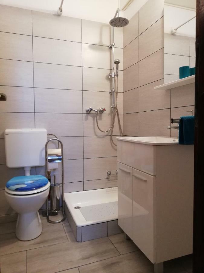 פורץ Nokturno Apartment, Self Check-In מראה חיצוני תמונה
